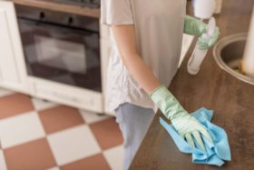 Como limpar a casa em tempos de coronavírus